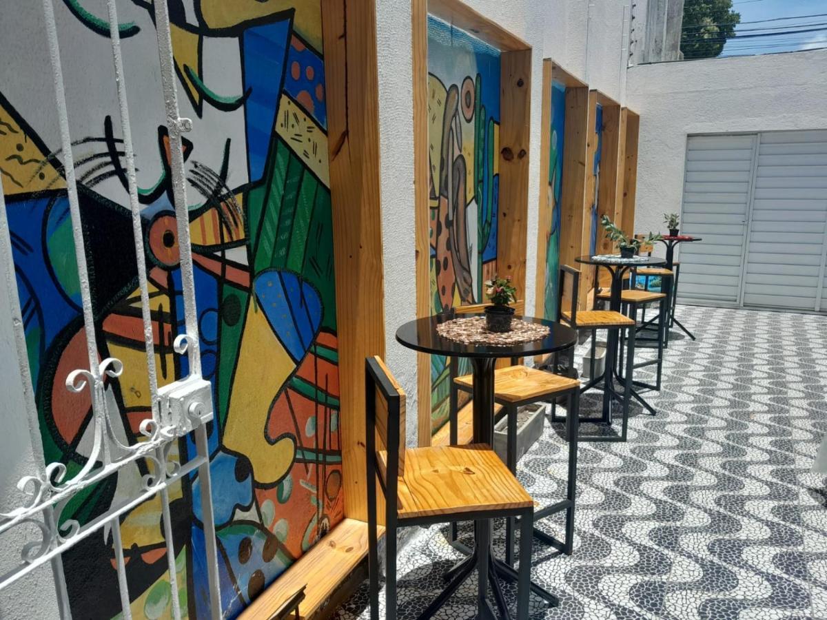"Le Chat Qui Peche" Hostel A 150 Metros Da Praia De Pajucara Maceió Exteriér fotografie